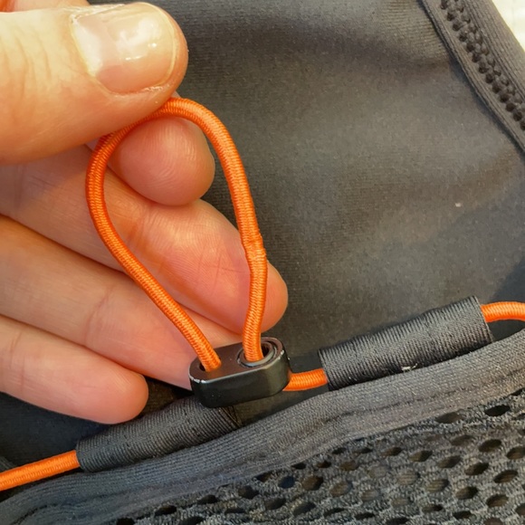 Carbon38 bungee mesh cross back sports bra - Picture 5 of 5